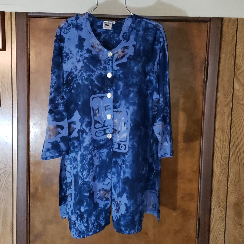 ~ Las Manos Women's Long Blouse Size Medium